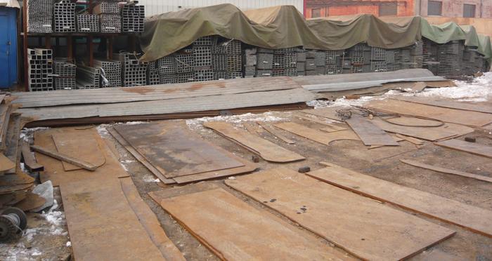 ���첿����\����